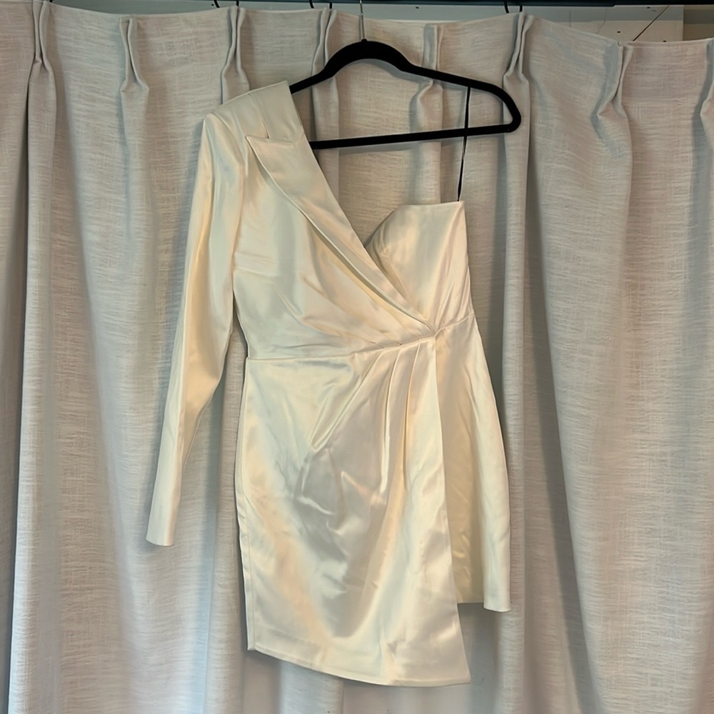 White one shoulder dress